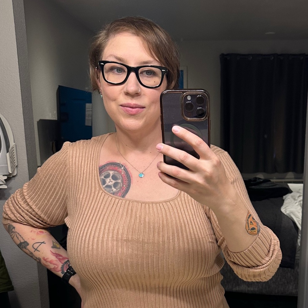 Meet your Posher, Katelyn